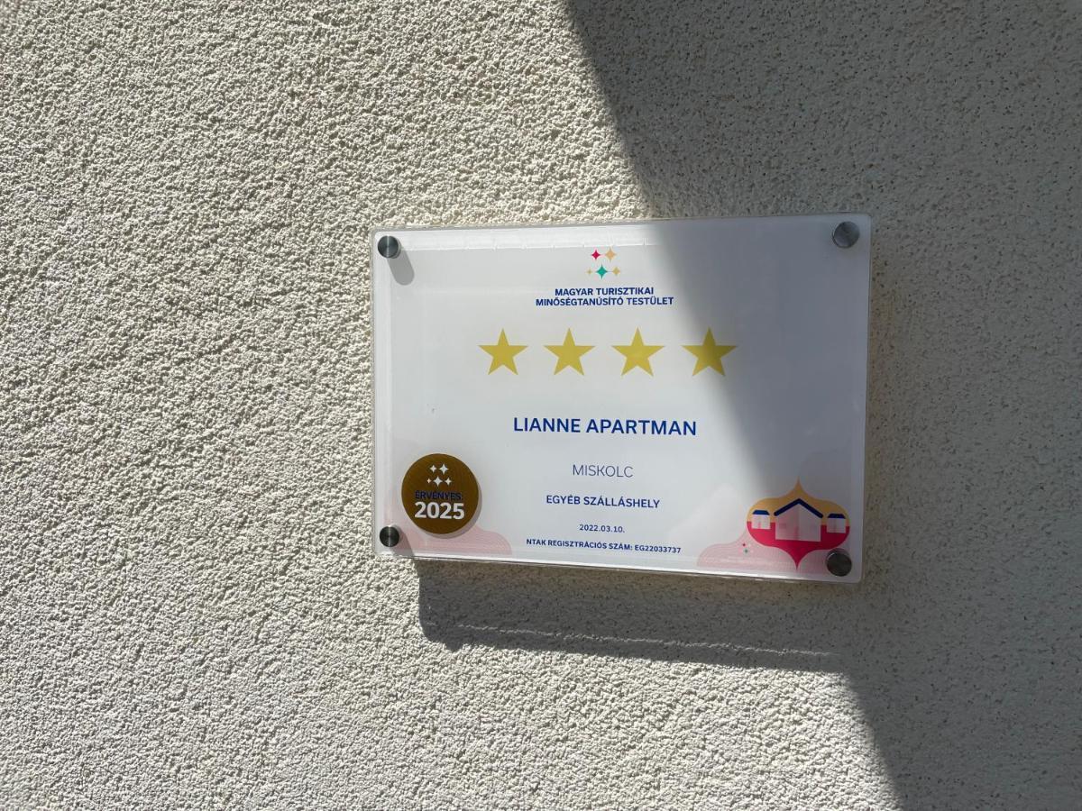 Lianne Apartman Miskolc Buitenkant foto