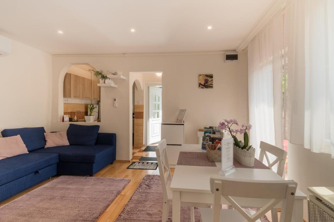 Lianne Apartman Miskolc Buitenkant foto